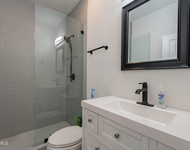 9600 N 96th Street - Photo Thumbnail 12