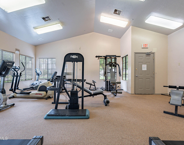 9600 N 96th Street - Photo Thumbnail 15