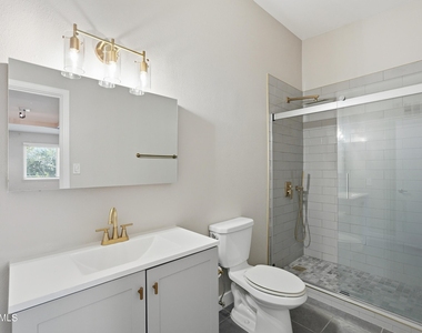 6116 N 12th Place - Photo Thumbnail 10