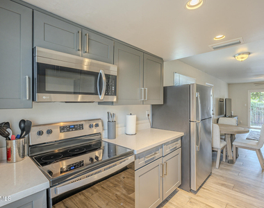 6126 N 79th Street - Photo Thumbnail 1