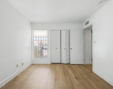 5207 S Hazelton Lane - Photo Thumbnail 20