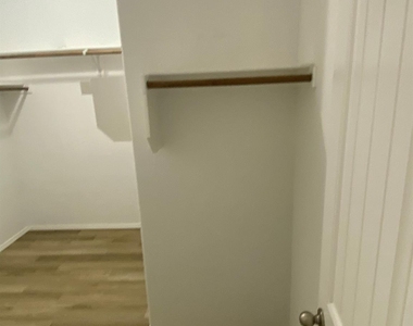 9145 Blackstone Drive - Photo Thumbnail 14