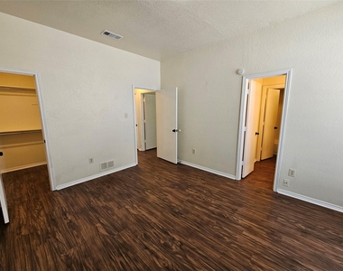 3125 Tudor Lane - Photo Thumbnail 18