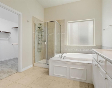 2710 Westpoint Drive - Photo Thumbnail 19