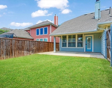 2710 Westpoint Drive - Photo Thumbnail 27