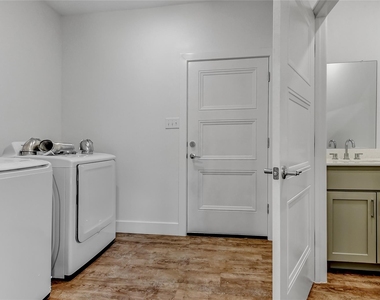 3260 W Crawford Street - Photo Thumbnail 22
