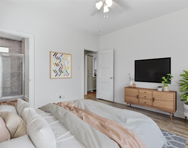 3260 W Crawford Street - Photo Thumbnail 10