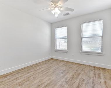 3260 W Crawford Street - Photo Thumbnail 17