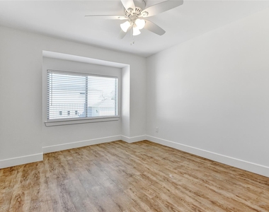 3260 W Crawford Street - Photo Thumbnail 15