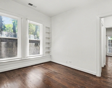 915 Annex Avenue - Photo Thumbnail 8
