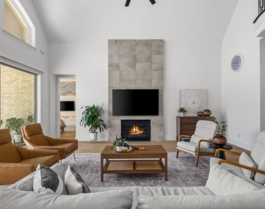 2541 Forestbrook Drive - Photo Thumbnail 2