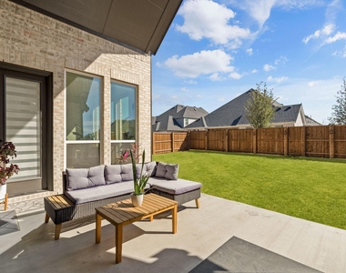 2541 Forestbrook Drive - Photo Thumbnail 36