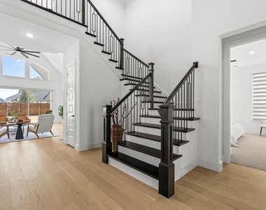 2541 Forestbrook Drive - Photo Thumbnail 24