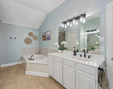 18765 Vista Del Sol - Photo Thumbnail 27