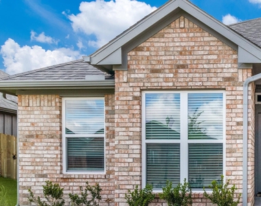 2906 Orchid Drive - Photo Thumbnail 1