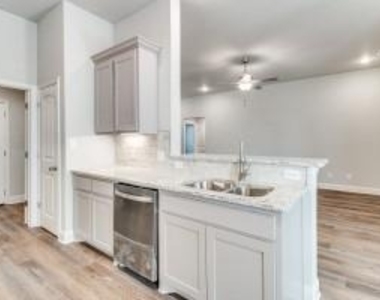 2906 Orchid Drive - Photo Thumbnail 6