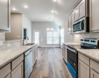 2906 Orchid Drive - Photo Thumbnail 5