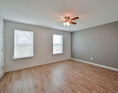 4504 Alamosa Street - Photo Thumbnail 12
