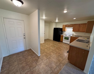 5729 Mirror Ridge Drive - Photo Thumbnail 6