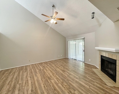 1910 Wilshire Drive - Photo Thumbnail 6
