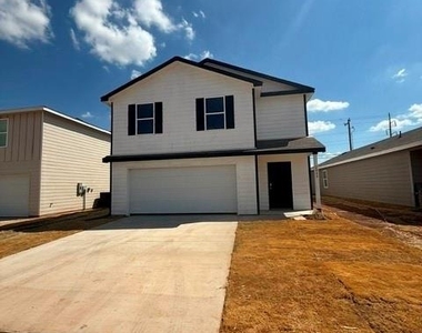 2889 Autumnwood Way - Photo Thumbnail 1