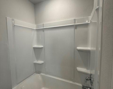 2889 Autumnwood Way - Photo Thumbnail 11