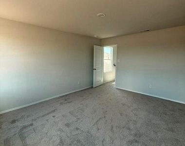 2889 Autumnwood Way - Photo Thumbnail 9