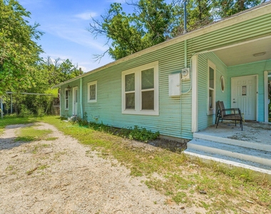 730 N Ollie Street - Photo Thumbnail 2