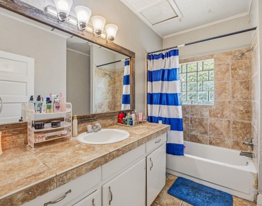 730 N Ollie Street - Photo Thumbnail 12