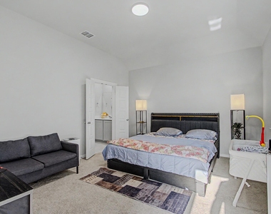 415 Travine Drive - Photo Thumbnail 11