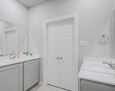 415 Travine Drive - Photo Thumbnail 6