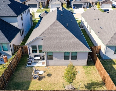 415 Travine Drive - Photo Thumbnail 29