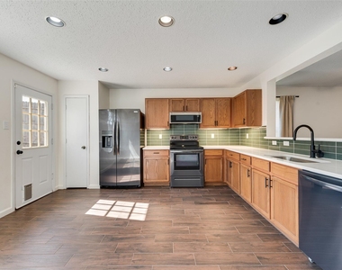 2528 Big Spring Drive - Photo Thumbnail 6