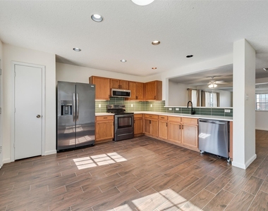 2528 Big Spring Drive - Photo Thumbnail 5