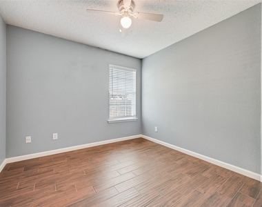 2528 Big Spring Drive - Photo Thumbnail 12