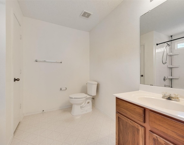 2528 Big Spring Drive - Photo Thumbnail 10