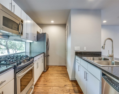 4213 Dickason Avenue - Photo Thumbnail 11