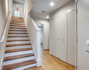 4213 Dickason Avenue - Photo Thumbnail 5