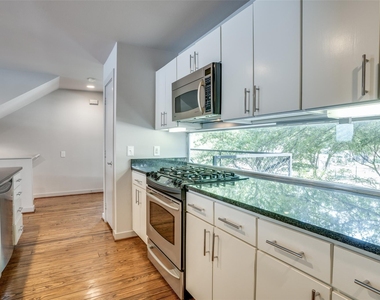 4213 Dickason Avenue - Photo Thumbnail 15