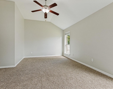 417 Brookhollow Lane - Photo Thumbnail 15