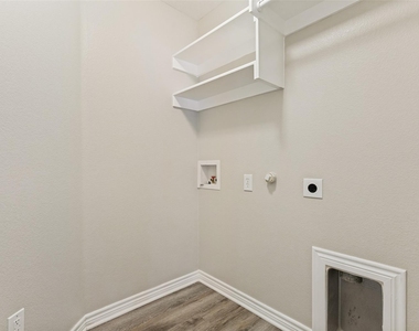 417 Brookhollow Lane - Photo Thumbnail 20