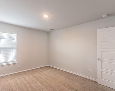 2421 Dahlia Drive - Photo Thumbnail 22
