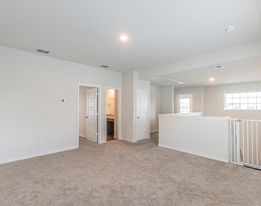 2421 Dahlia Drive - Photo Thumbnail 19