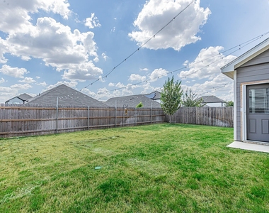 2421 Dahlia Drive - Photo Thumbnail 34