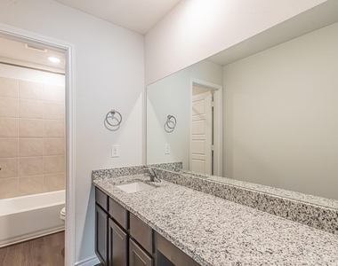 2421 Dahlia Drive - Photo Thumbnail 23