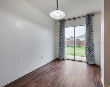 1428 Laurel Hall Lane - Photo Thumbnail 12