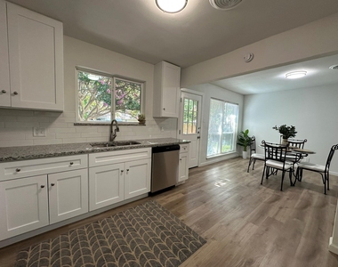 509 Dover Drive - Photo Thumbnail 13