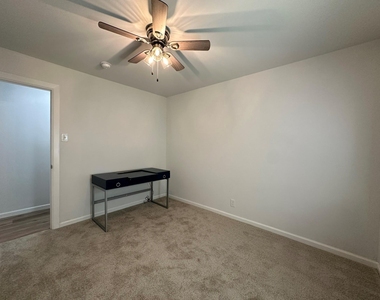 509 Dover Drive - Photo Thumbnail 18