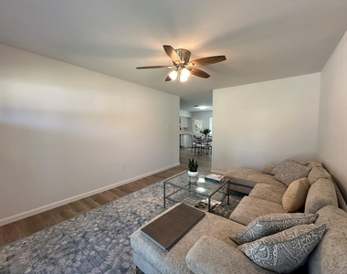 509 Dover Drive - Photo Thumbnail 5