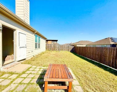 2336 Bermont Red Lane - Photo Thumbnail 15